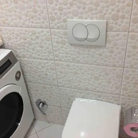 Lovely 2-bedroom With Hot Tub Tirana